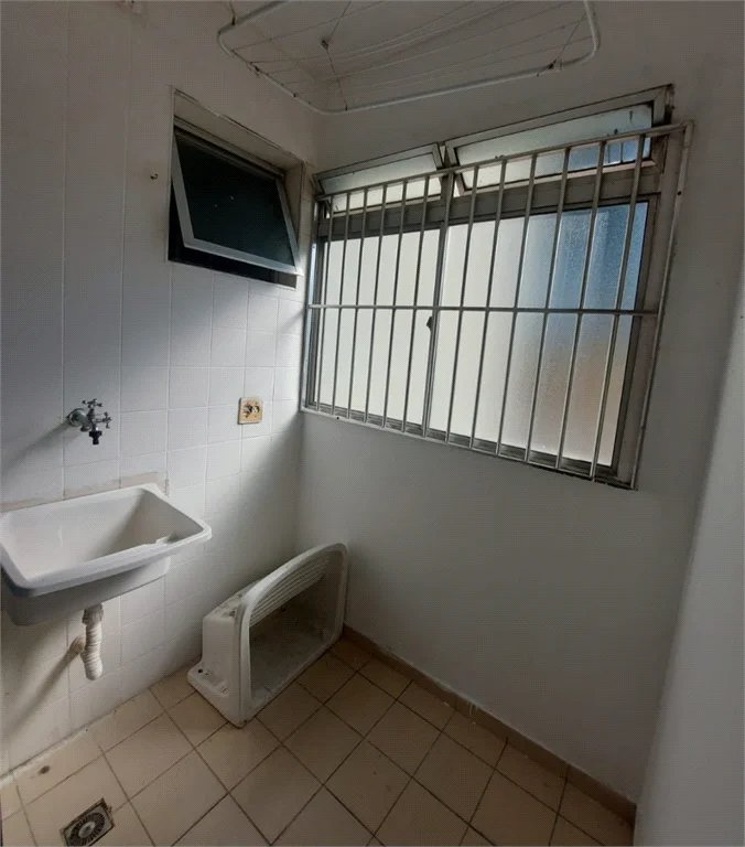 Casa Térrea à venda com 2 quartos, sendo 1 suíte, em Jardim das Esmeraldas, São Paulo, SP