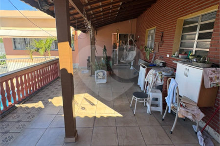 Casa Térrea à venda com 3 quartos em Vila Áurea, Poá, SP
