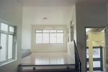Casa à venda com 5 quartos, sendo 1 suíte, em Cidade Vargas, São Paulo, SP