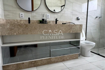 Casa em condomínio à venda ou para alugar com 5 quartos, sendo 3 suítes, no Centro, Piedade, SP
