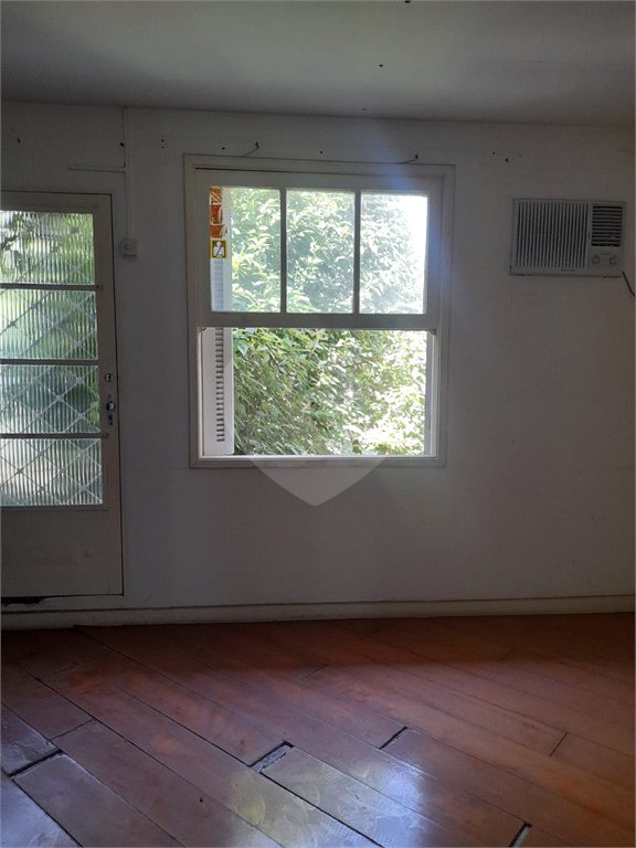 Sobrado à venda com 3 quartos, sendo 1 suíte, em Vila Mariana, São Paulo, SP