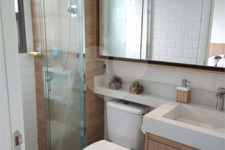 Apartamento à venda com 3 quartos, sendo 1 suíte, em Santo Amaro, São Paulo, SP
