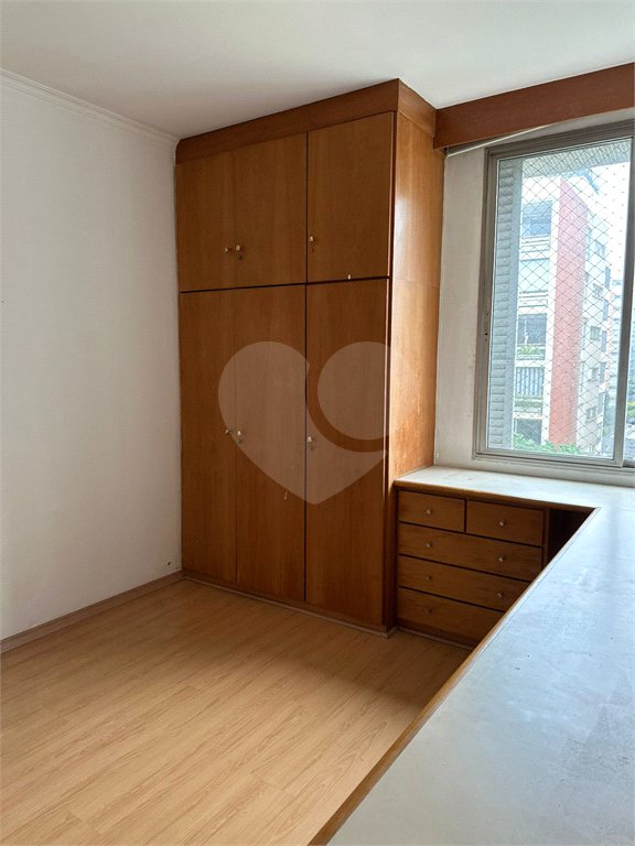Amplo e Clássico: Apartamento de 90 m² em Higienópolis!