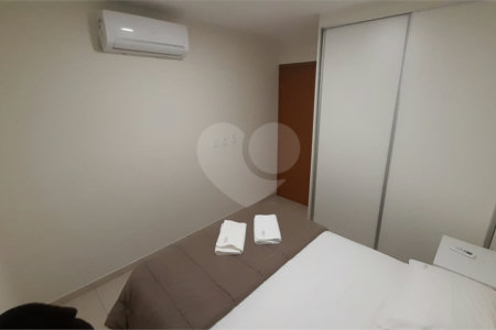 Studio no Condomínio Residencial Pieta .