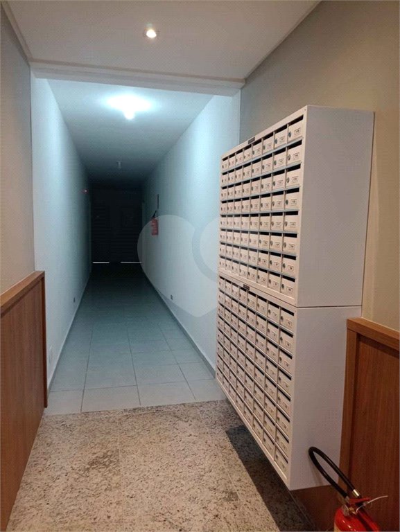 Apartamento no Condomínio Parque dos Jacarandás.