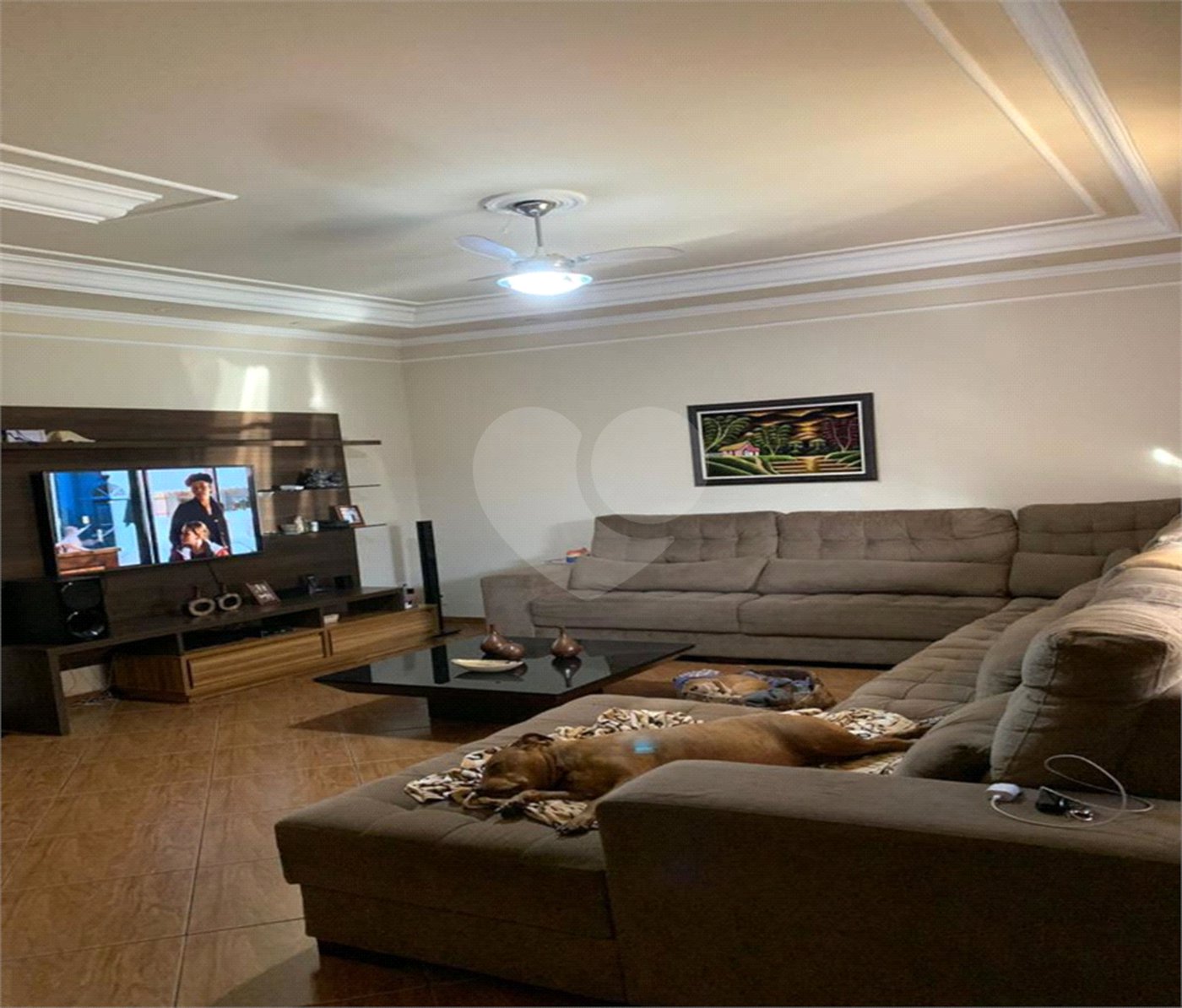 Casa à venda com 4 quartos, sendo 1 suíte, em Jardim Cruzeiro do Sul, São Carlos, SP