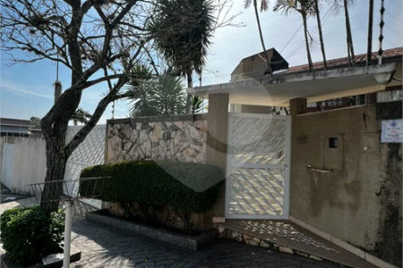 Sobrado amplo e completo na Vila Oliveira – Mogi das Cruzes