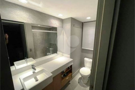 Magnífica Cobertura Penthouse à venda no condomínio Piscine Resort.