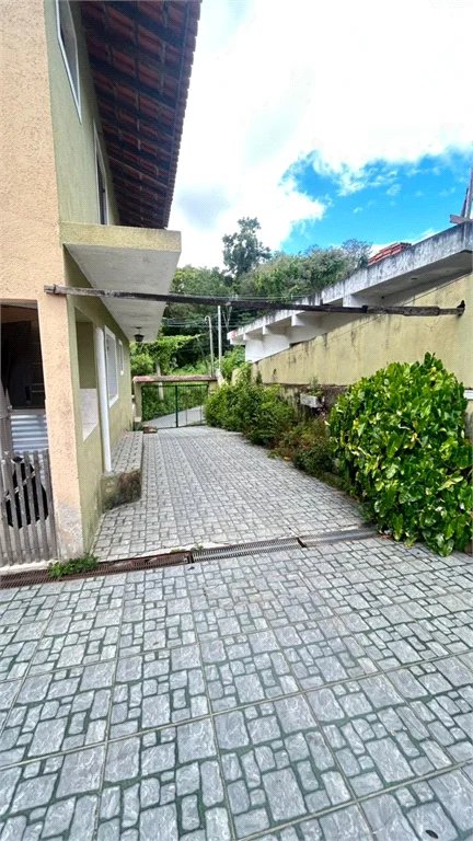 EXCELENTE SOBRADO À VENDA – 300m² DE ÁREA CONSTRUÍDA**