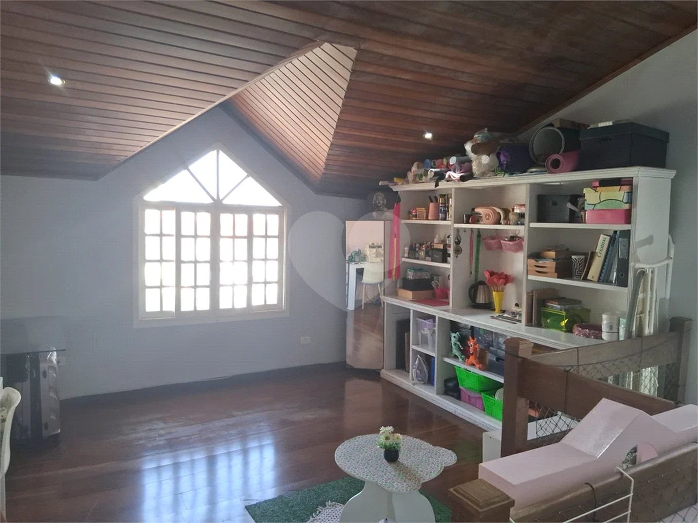 Casa à Venda na Vila Rosália | 4 Dorms, Área Gourmet e Rua Sem Saída