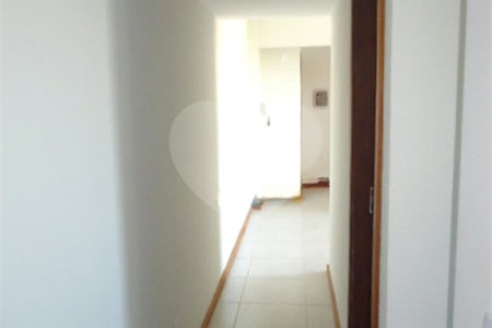 Apartamento no Condomínio Via Campus.
