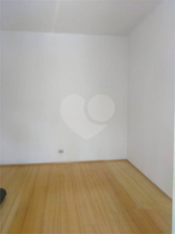 Sobrado com 150 m², 3 quartos e 2 vagas