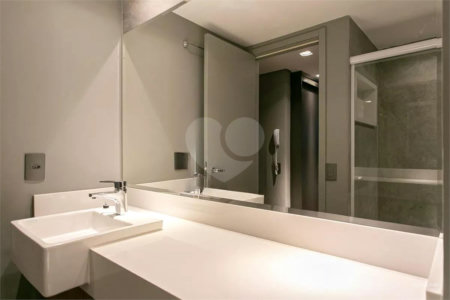 Magnífica Cobertura Penthouse à venda no condomínio Piscine Resort.
