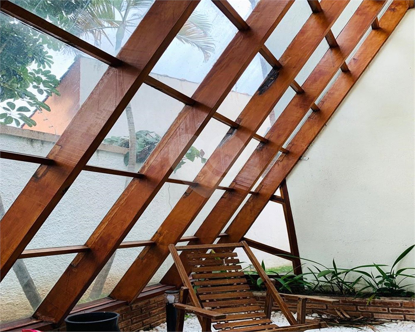 Sobrado à venda com 4 quartos, sendo 3 suítes, em Interlagos, São Paulo, SP