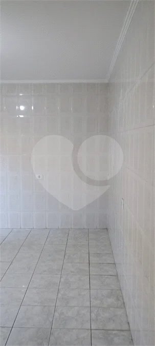 Casa à venda na Vila Galvão, com 210 m²