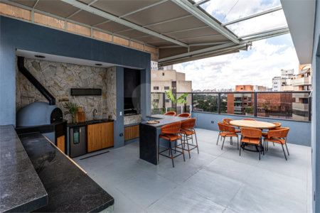 Cobertura com piscina e espaço gourmet privado 4 suítes 4 vagas Vila Uberabinha
