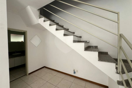 Casa á venda, com 3 dormitórios, no bairro Planalto paraíso em São Carlos.