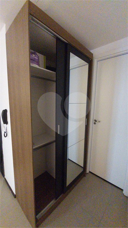 Studio com 27,61 m² a venda na Consolação com sacada