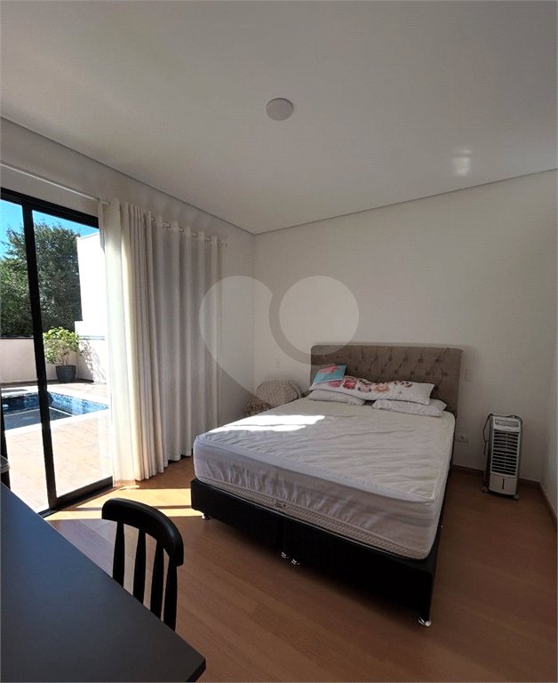 Casa à venda com 3 quartos, sendo 1 suíte, no condomínio Bosque dos Pires, Itatiba - SP