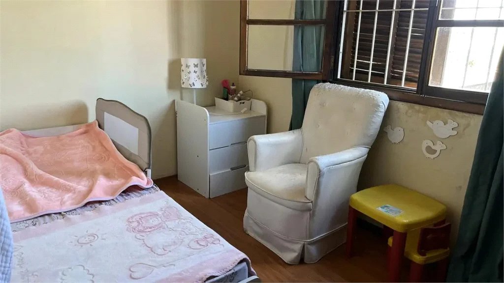 Sobrado à venda com 3 quartos, sendo 1 suíte, em Parque Ipê, São Paulo, SP