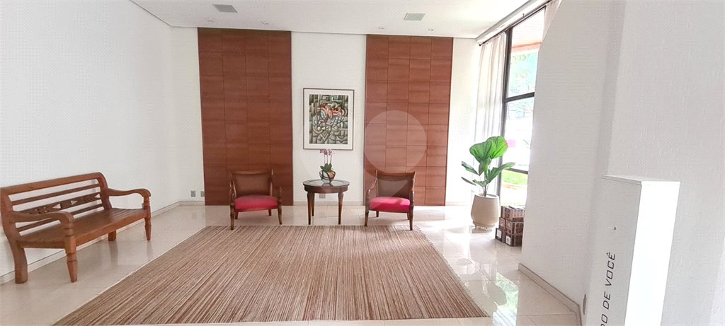 Apartamento à venda com 3 quartos, sendo 1 suíte,  em Indianópolis, São Paulo, SP