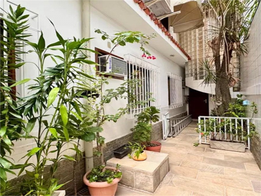 Casa de Vila à venda com 4 quartos, sendo 2 suítes,  em Botafogo, Rio de Janeiro, RJ