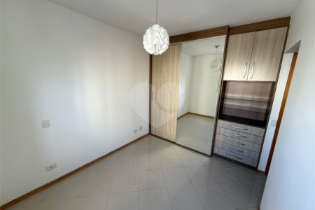 Apartamento à venda com 3 quartos, sendo 1 suíte,  em Baeta Neves, São Bernardo do Campo, SP