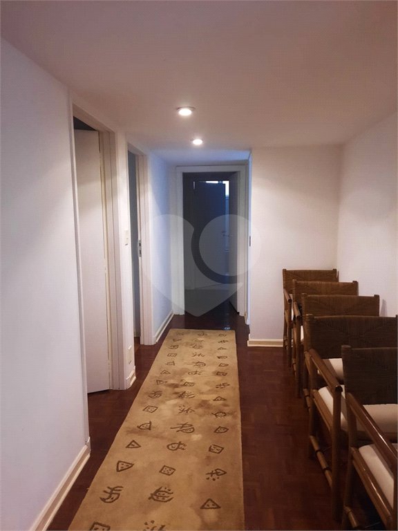 Casa para alugar com 4 quartos, sendo 2 suítes,  em Alto da Boa Vista, São Paulo, SP