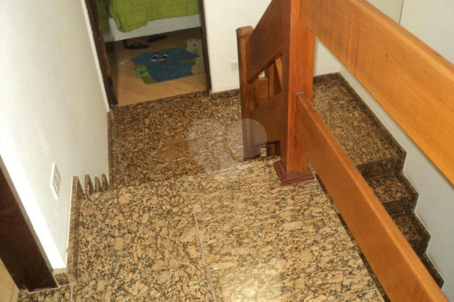 Casa Térrea à venda com 3 suítes em Vila Paulicéia, São Paulo, SP