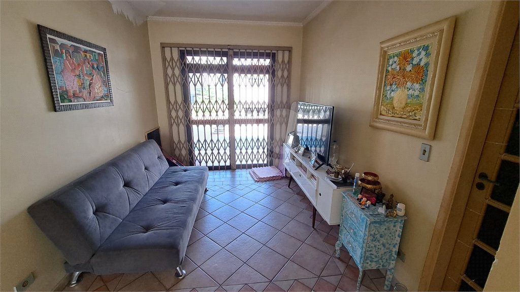 Sobrado à venda com 5 quartos, sendo 1 suíte, em Tremembé, São Paulo, SP
