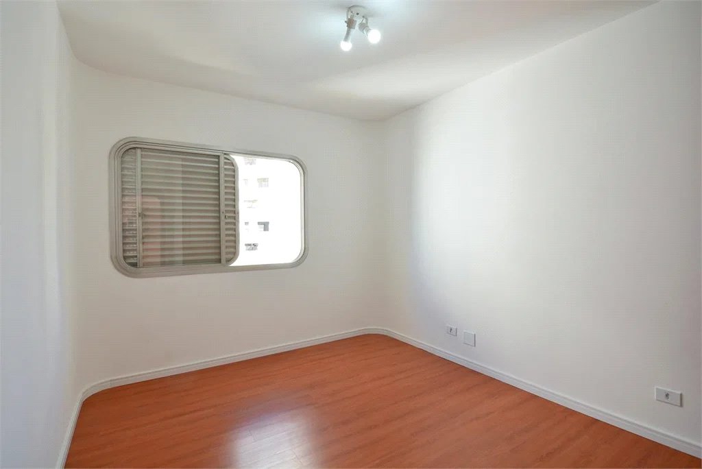 Apartamento à venda com 4 quartos, sendo 2 suítes, em Brooklin Paulista, São Paulo, SP