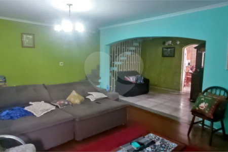 Sobrado à venda com 4 quartos em Vila Medeiros, São Paulo, SP