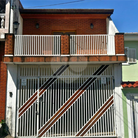 Sobrado à venda com 3 quartos, sendo 2 suítes, em Cidade São Francisco, São Paulo, SP