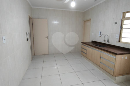 Casa à venda com 3 quartos, sendo 1 suíte, no Centro, Itu, SP