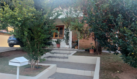 Casa à venda com 4 quartos, sendo 3 suítes, no Centro, Vinhedo, SP
