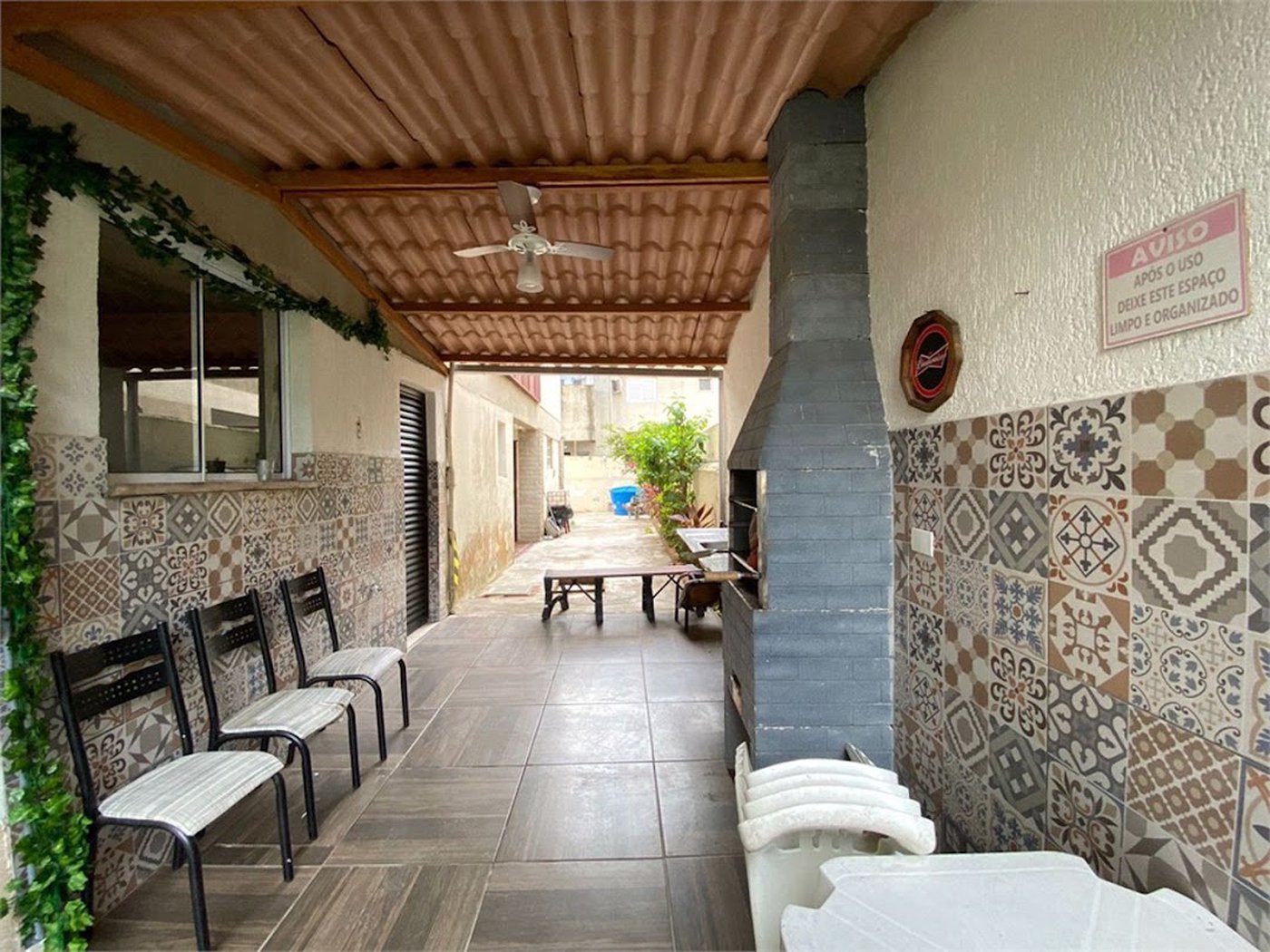 Apartamento com 3 dormitórios à venda, 60 m² por R$ 300.000,00 - Jardim Ana Maria - Guarujá/SP