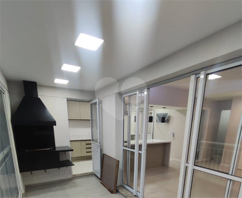 Apartamento à venda com 3 quartos, sendo 2 suítes,  em Jardim Arpoador, São Paulo, SP