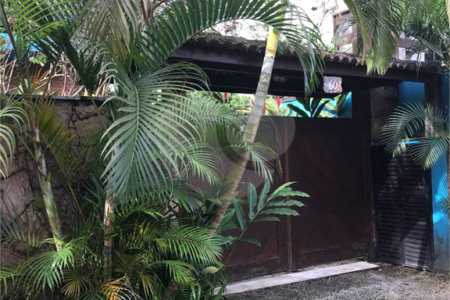 Sobrado à venda com 5 quartos, sendo 3 suítes, em Barra do Una, São Sebastião, SP