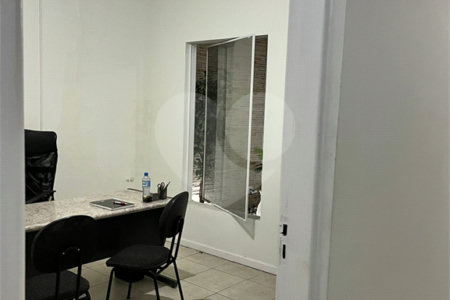 Casa à venda com 4 quartos em Jardim Oriental, São Paulo, SP