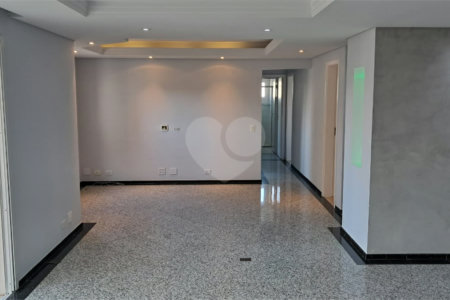 Apartamento para alugar com 3 quartos, sendo 2 suítes, em Jardim Marajoara, São Paulo, SP