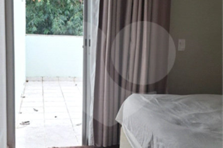 Sobrado à venda com 3 quartos, sendo 1 suíte,  em Jardim Ana Maria, São Paulo, SP