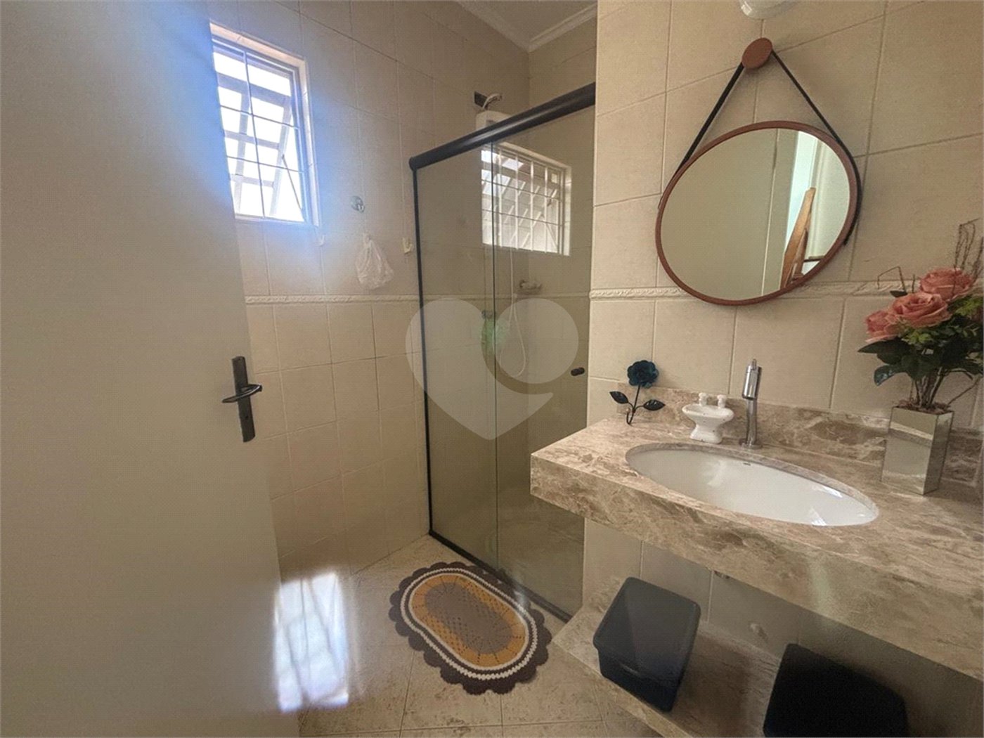Casa à venda com 3 quartos, sendo 1 suíte, no condomínio Ibiti do Paço, Sorocaba - SP