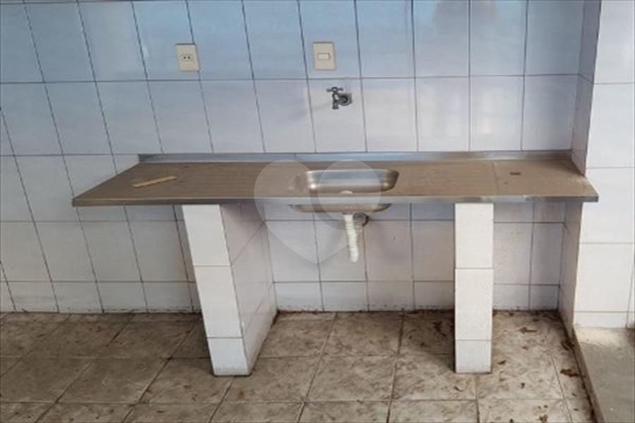 Sobrado à venda com 4 quartos, sendo 1 suíte, em Vila Monumento, São Paulo, SP
