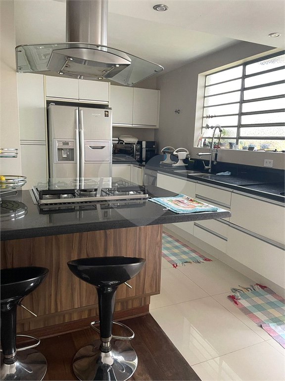 Sobrado à venda com 5 quartos, sendo 2 suítes, em Vila Cordeiro, São Paulo, SP