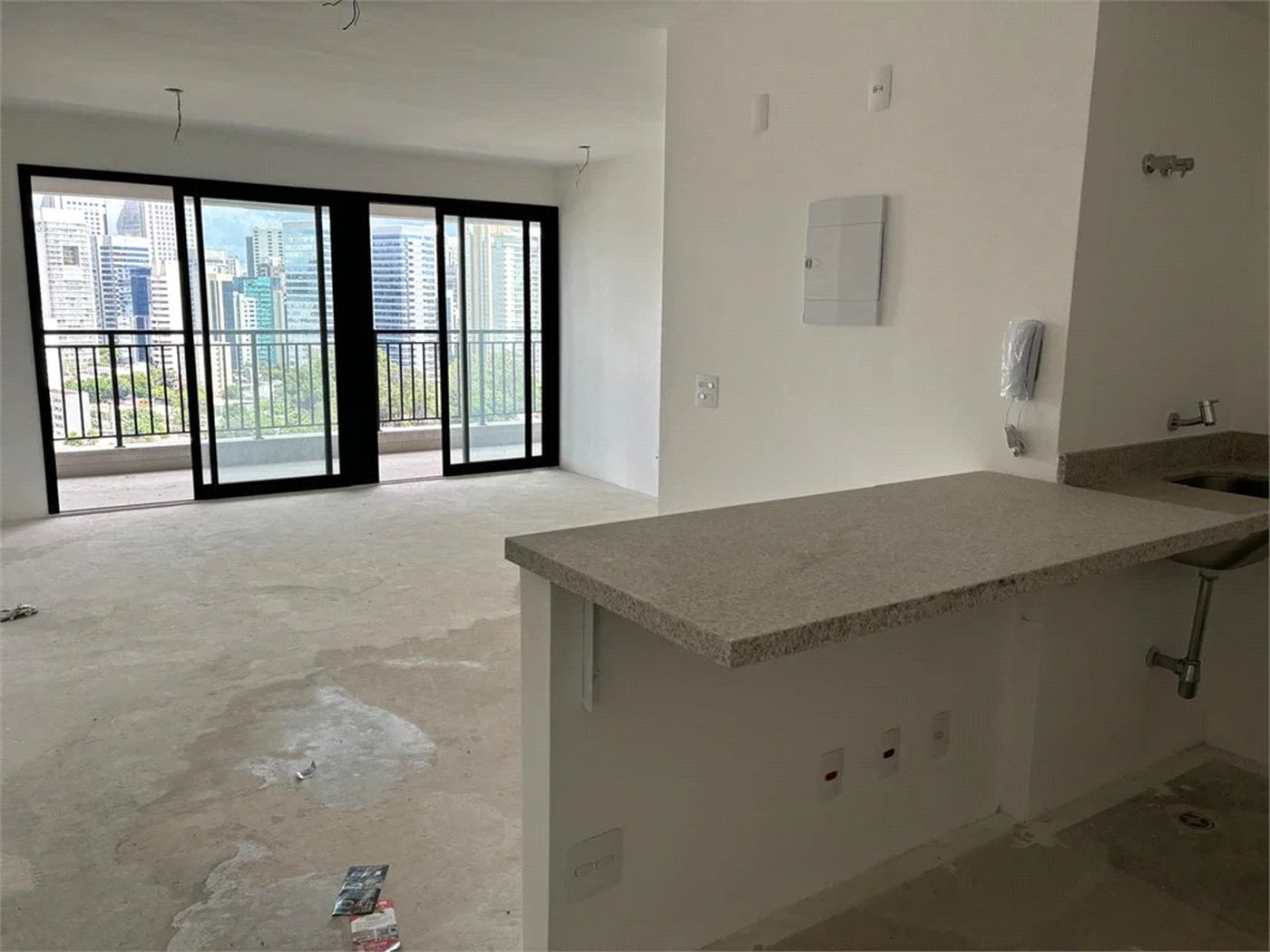 Apartamento à venda com 1 suíte em Vila Cordeiro, São Paulo, SP