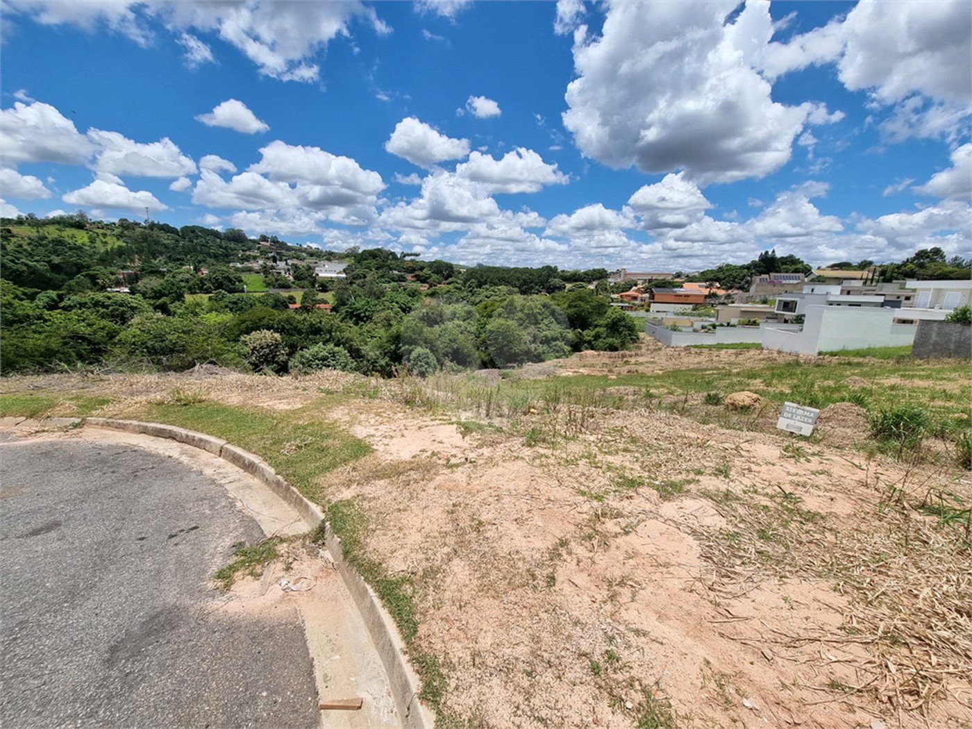 Terreno à venda no condomínio Residencial Recanto das Palmas, Vinhedo - SP