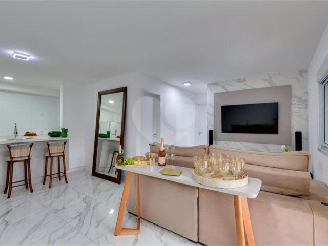 Apartamento à venda com 2 suítes em Santo Amaro, São Paulo, SP