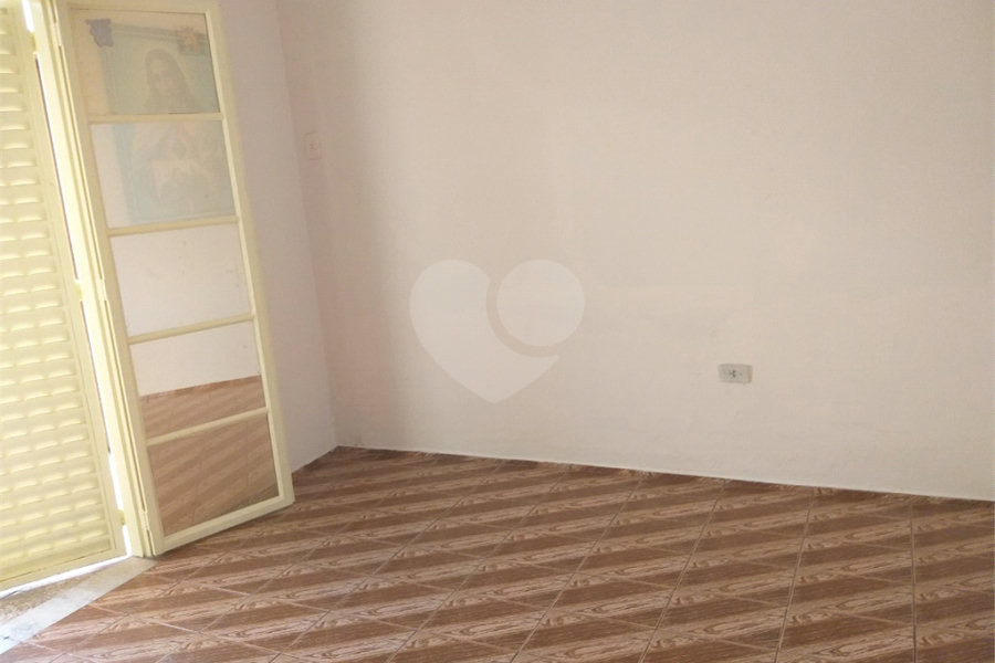 Casa à venda com 2 quartos, sendo 1 suíte, em Vila Gustavo, São Paulo, SP
