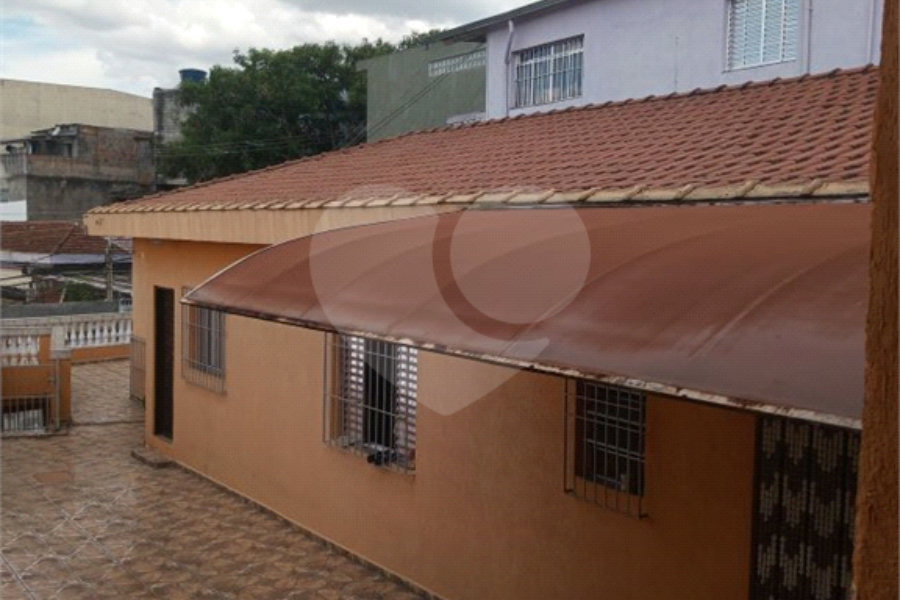 Sobrado à venda com 3 quartos em Vila Santa Maria, São Paulo, SP