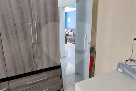 Casa à venda com 4 quartos, sendo 2 suítes, no condomínio Vivendas do Mendanha, Rio de Janeiro - RJ
